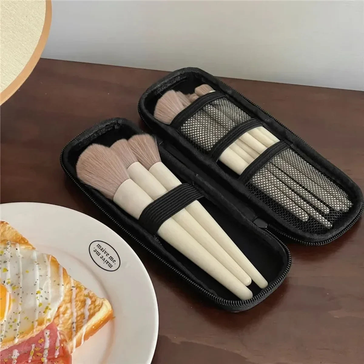 étui à pinceaux de maquillage